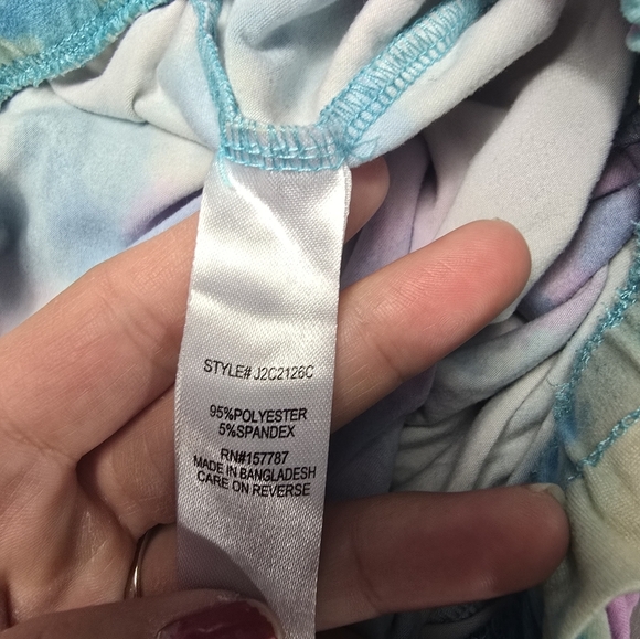 3/$15 full circle trends high rise tie dye lounge shorts women's size Large - Picture 8 of 9